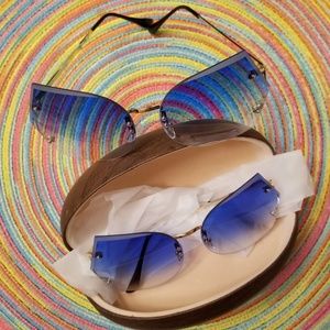 Brand New, Gorgeous Hollywood Rimless Sunglasses